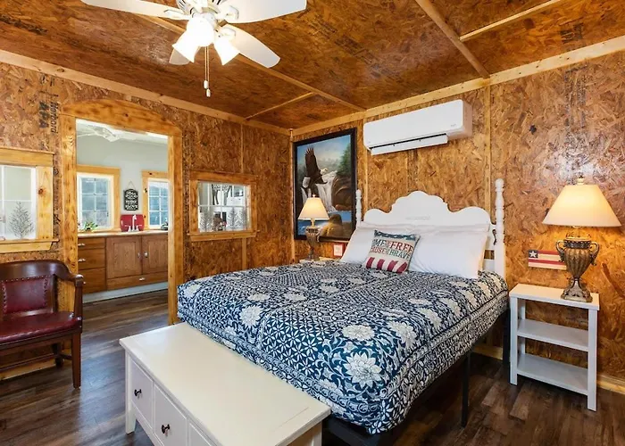 Historic Rockaway Beach Cottage